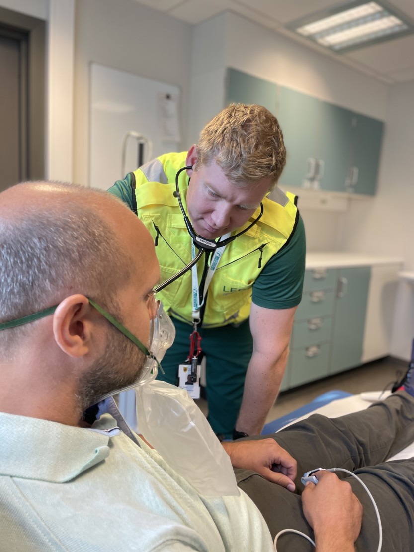 Illustrasjonsfoto legevakta, lege i arbeid