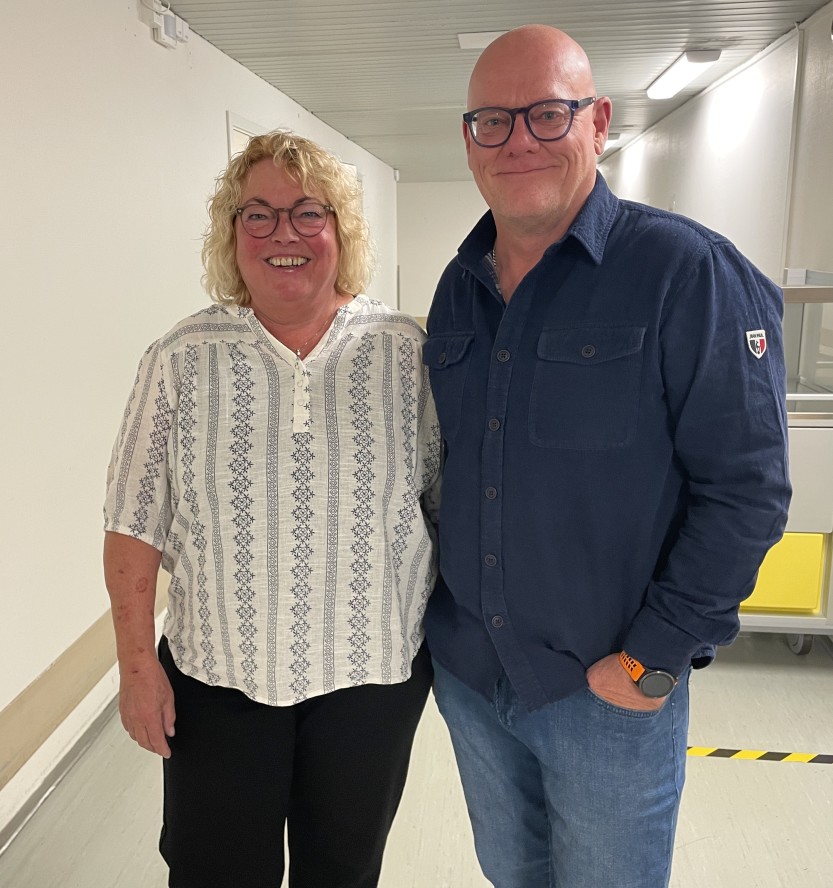 50 års markering Kurland sykehjem, tidligere medarbeidere Gro Gulla og Vegard Edgren.