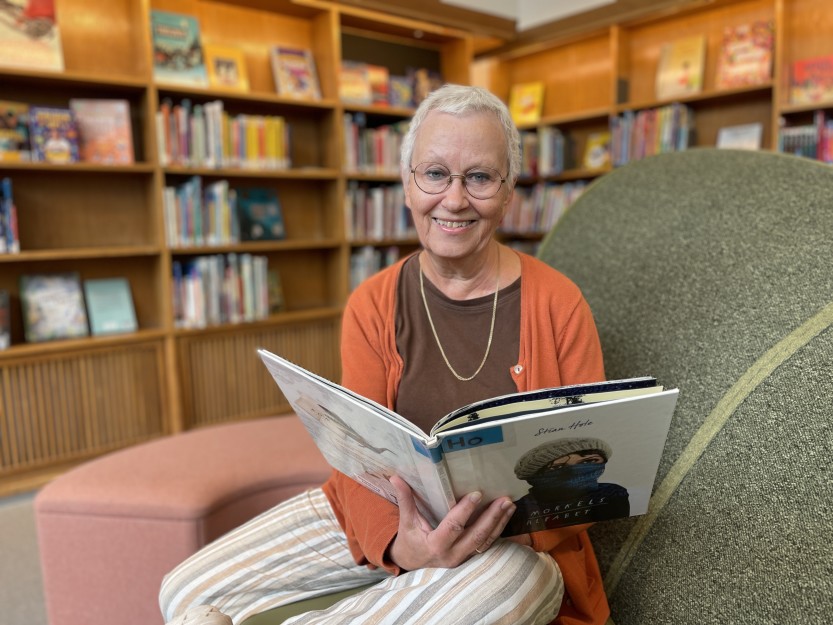 Barnebibliotekar Tine Didriksen har blitt pensjonist