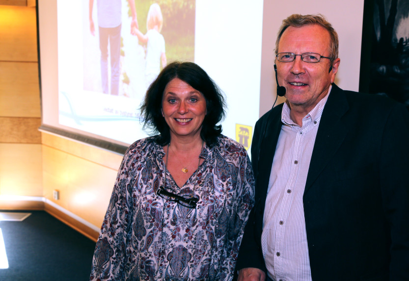 Rådgiver Gry Solberg og helsesjef Øivind W. Johansen