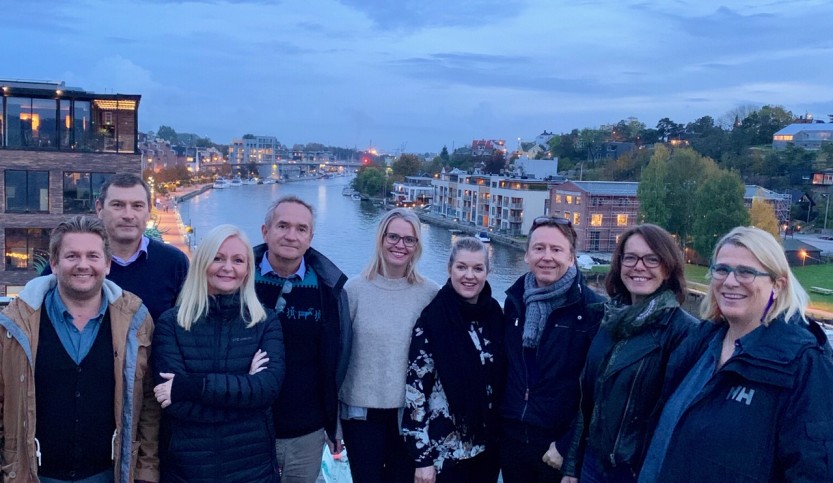 NOKU-konferansen: Fra venstre: Ole-Henrik Holøs Pettersen (kultursjef Fredrikstad), Roy Conradi Andersen (Litteraturhuset Fredrikstad), Mette Gundersen (Styre NOKU), Tor Helge Moen (Styreleder NOKU), Hege Knarvik Sande (Generalsekretær NOKU), , Anita Nordheim (Styre NOKU), Henrik Eurenius (kultursjef Sarpsborg), Marja Lyngra Høgås (Styre NOKU), Monica Faye (NOKU)