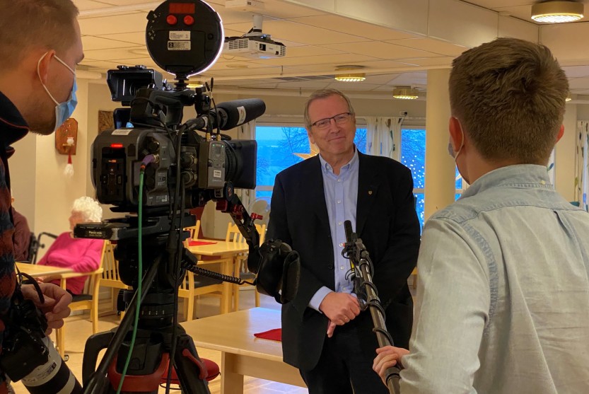 HELSESJEF: Øivind W. Johansen har blitt intervjuet flere ganger gjennom koronapandemien. I en spørreundersøkelse kommer det fram at innbyggerne i kommunen er fornøyd med informasjonen som blir gitt fra kommune til innbygger. 