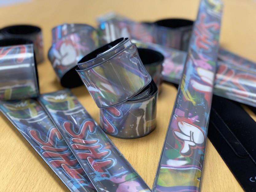 BLI SETT: Bli sett i mørket, og bruk refleks! 20. oktober er refleksdagen! (foto: Ole Christian Foss)