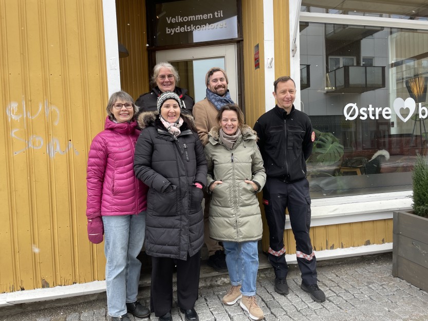 Medarbeidere i brannvesenet, helse og byggesak med felles tilsyn i private boliger.