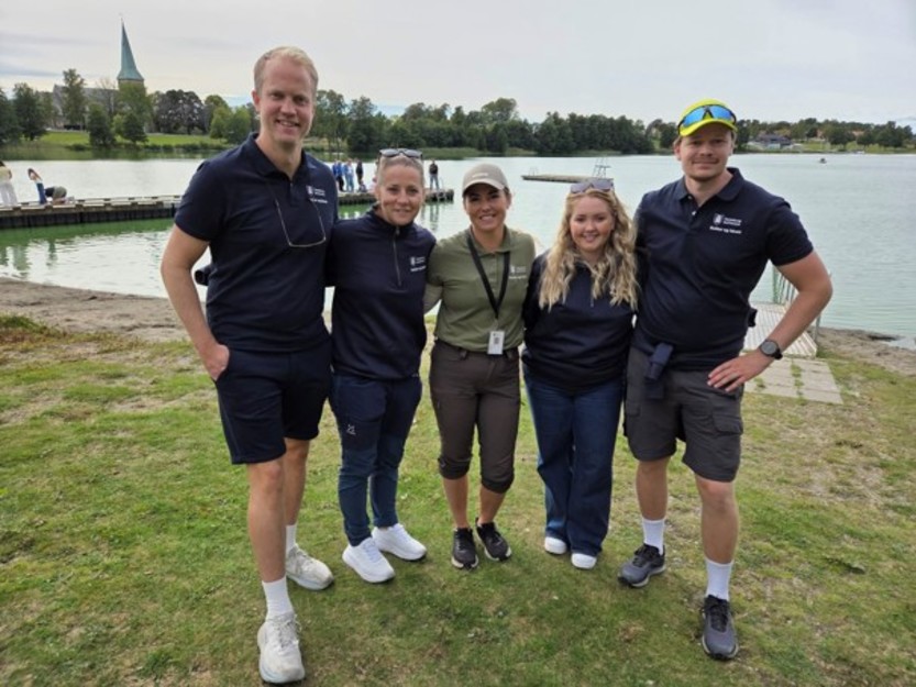 Flere aktivitetsguider i Sarpsborg. Fra v. Robin Braaten, Tatiana Lien, Susan Myrdahl, Mathilde Laurang Isebakke og Trym Christian Thorsen.