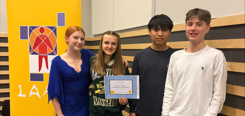 Hele klassen har deltatt i de innledende rundene. Kruseløkka-elevene ble de beste i fylket, her representert ved Aurora Ulriksen, Smilte Bumblyte, Julian Cao, Emil Marberg.