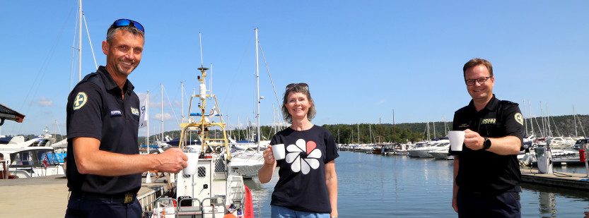 Geir Kopperud og Henrik Høst fra redningsselskapet vil også i år samarbeide med kommunen og alkovettorganisasjonen av og til om en trygg og god sommer på sjøen. Av og til har en kampanje for å få folk til å velge kaffe framfor alkohol når de skal kjøre båt. Liv Torill Osland Lunde i kommunen jobber mye med slike holdningskampanjer.