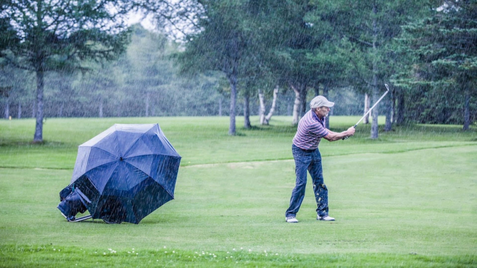 Best Golf Rain Gear Essentials For 2024: Stay Dry And Comfortable