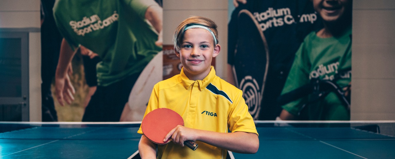Träna bordtennis på Stadium Sports Camp i sommar