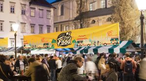 Stampa striscione bifacciale: stampa e personalizza con grafica striscione bi facciale
