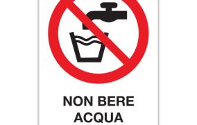 Vietato bere acqua non potabile