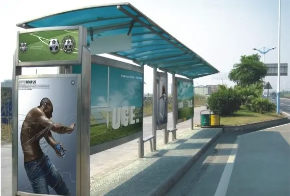 fermata autobus pubblicità pannelli policarbonato