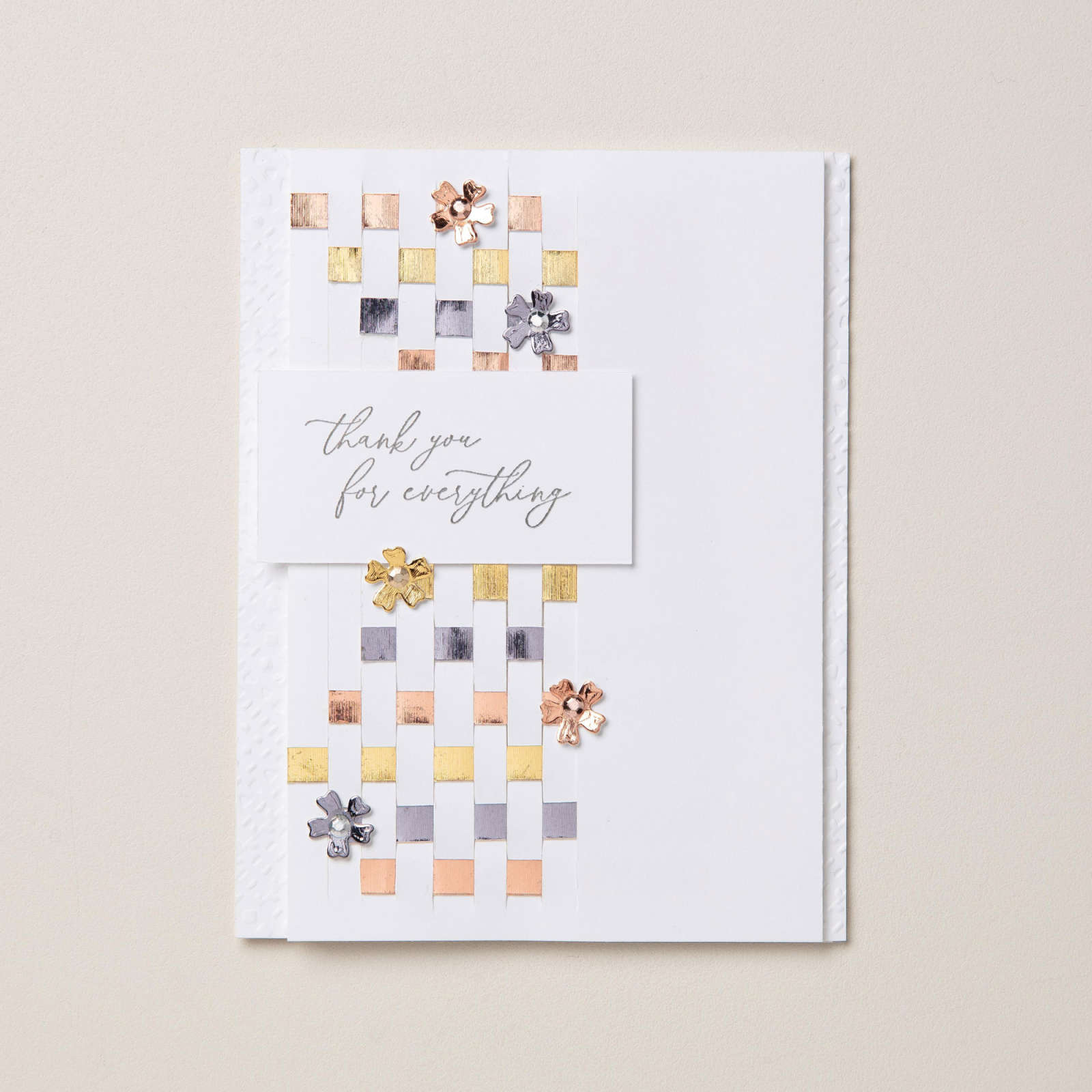 TEXTURED METALLIC 12" X 12" (30.5 X 30.5 CM) SPECIALTY PAPER