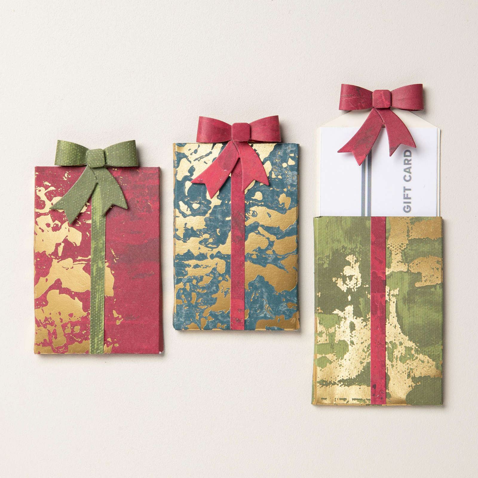 BESONDERES DESIGNERPAPIER 12" X 12" (30,5 X 30,5 CM) ELEGANTE WEIHNACHTSZEIT