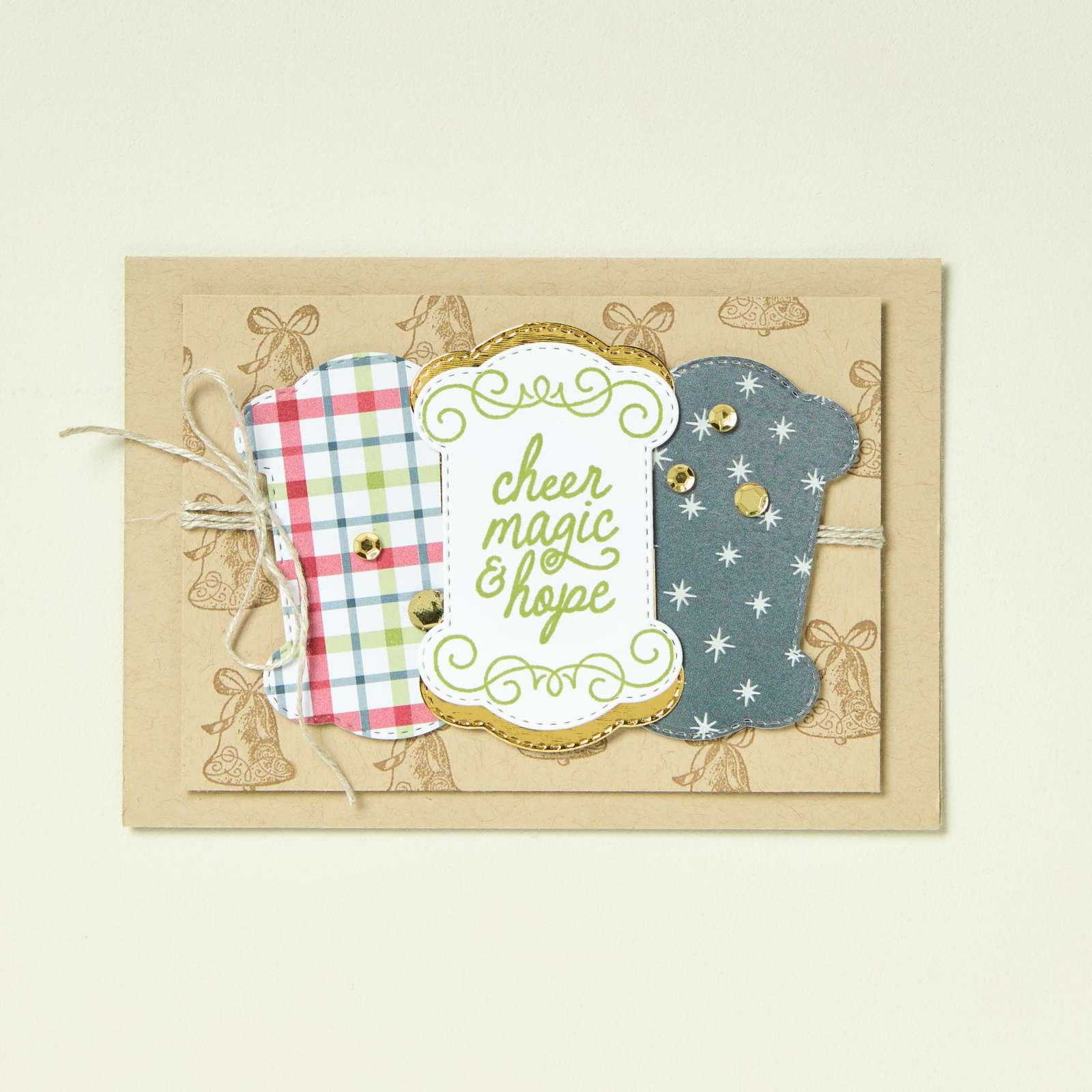 TRADITIONS OF CHRISTMAS  12" X 12" (30.5 X 30.5 CM) SPECIALTY DESIGNER SERIES PAPER