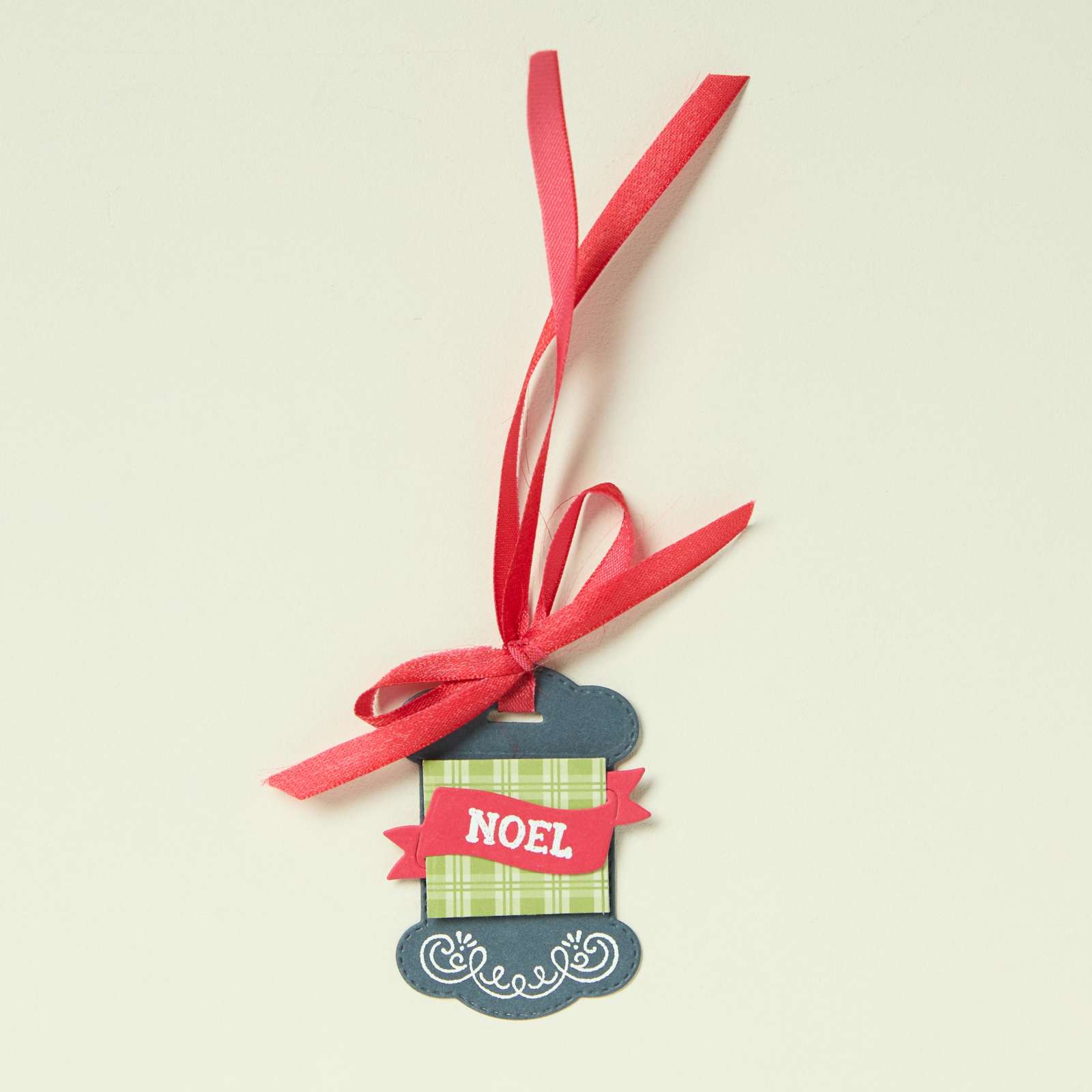 REAL RED 1/2" (1.3 CM) SHINY RIBBON