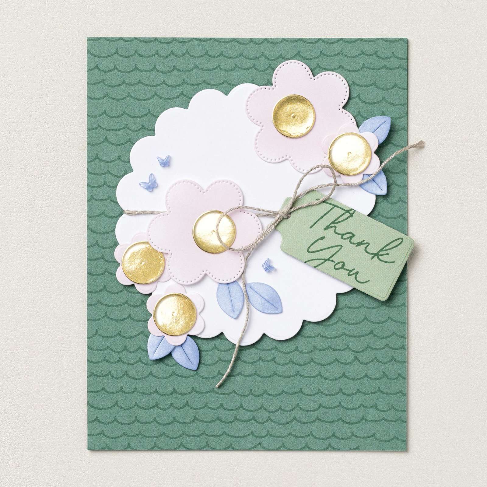 SCALLOPED BLOOMS BUNDLE (ENGLISH)