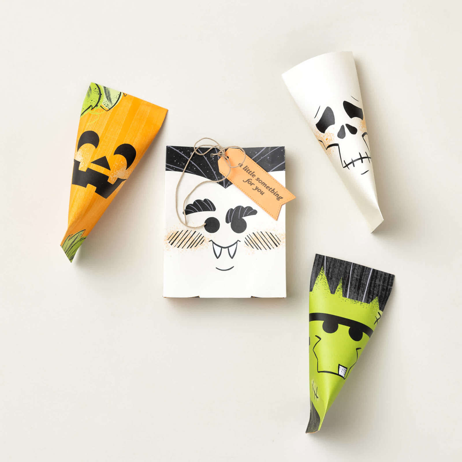 SPOOKTACULAR 6" X 6" (15.2 X 15.2 CM) DESIGNER SERIES PAPER