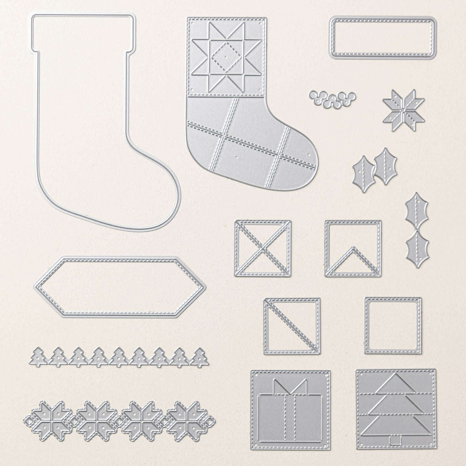 PRODUKTPAKET GESTICKTE WEIHNACHTSSTRÜMPFE (DEUTSCH)