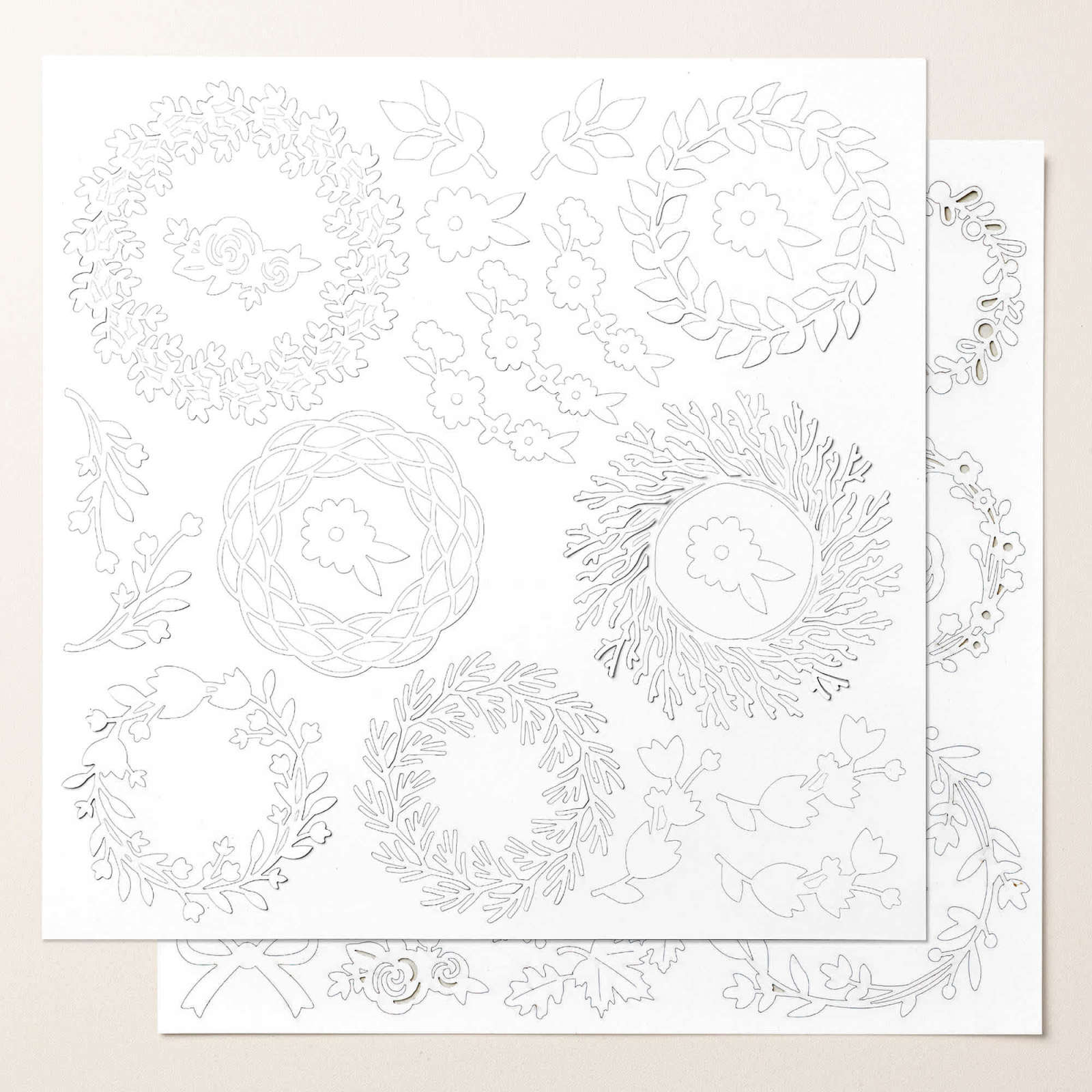 DETAILED WREATHS ACCENTS