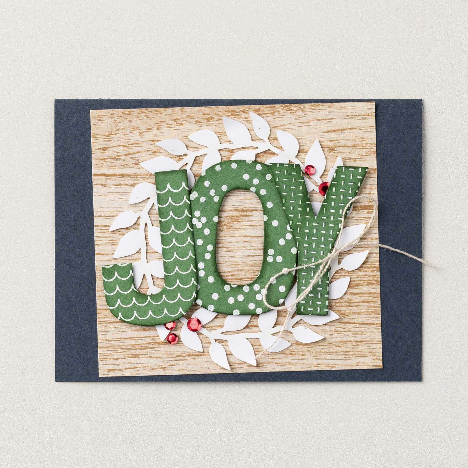DETAILED WREATHS ACCENTS