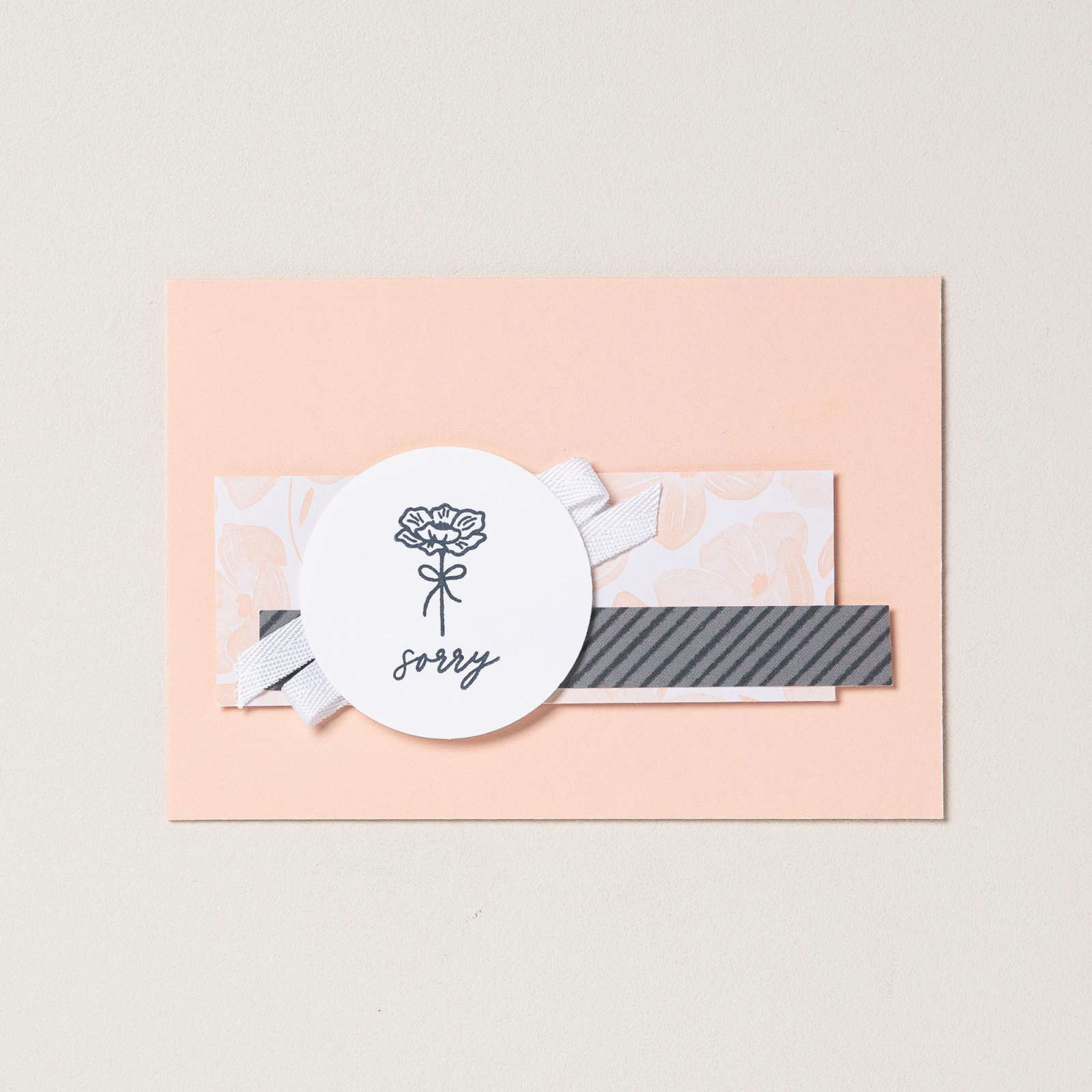 SET DE TAMPONS EN RÉSINE ENTOURÉS D'AFFECTION (FRANÇAIS)