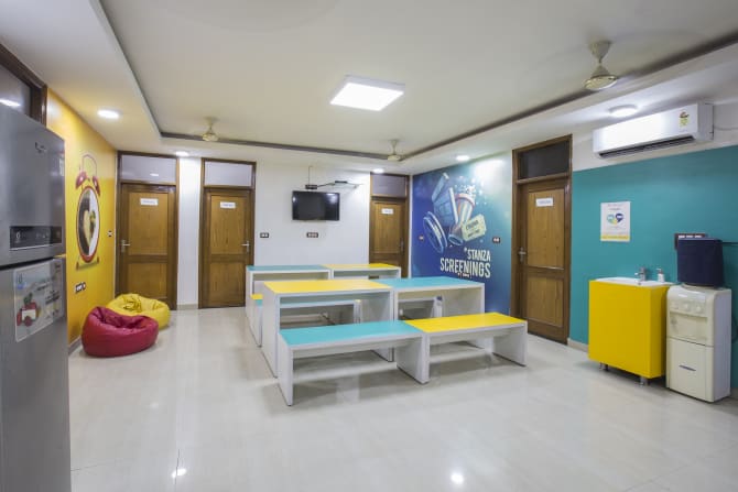 PG in Mukherjee Nagar Delhi