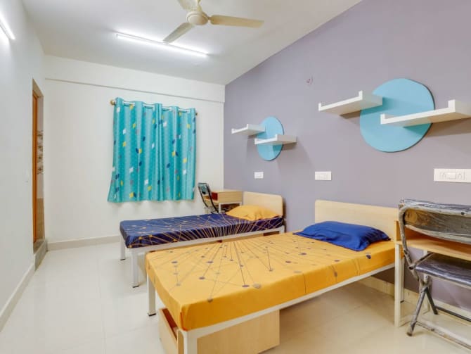 Single room PG for rent in Pune