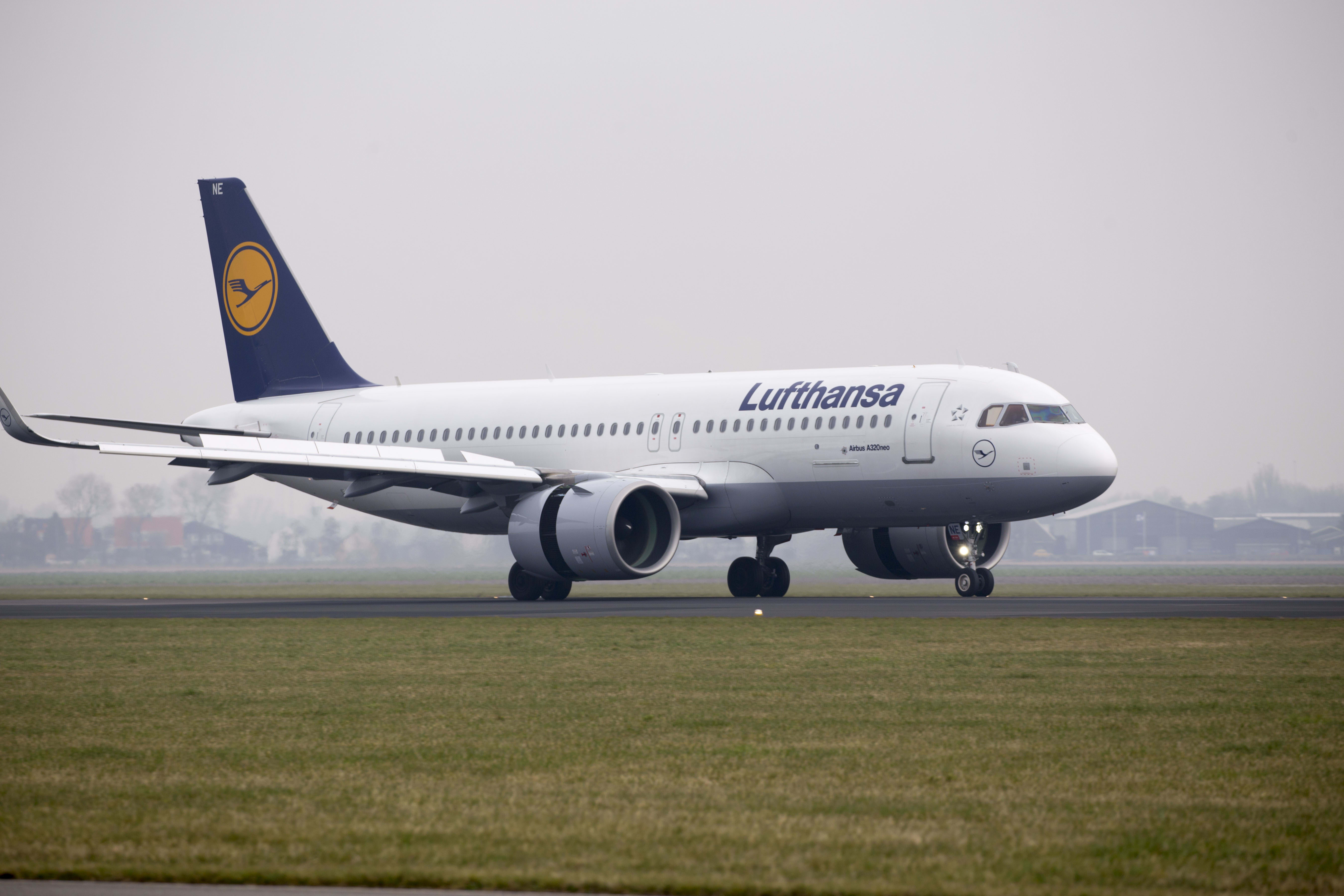 Lufthansa Airbus A3 271n Star Alliance Virtual