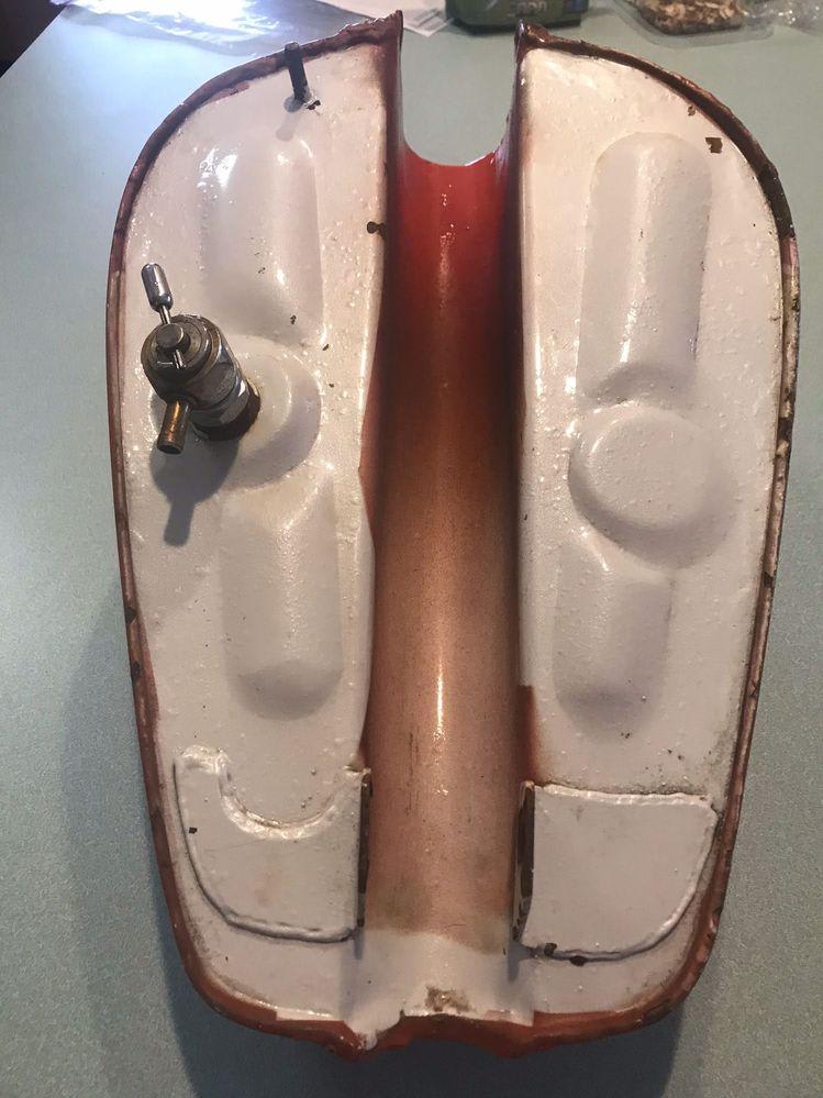 Harley 883 gas tank pic 3.jpeg