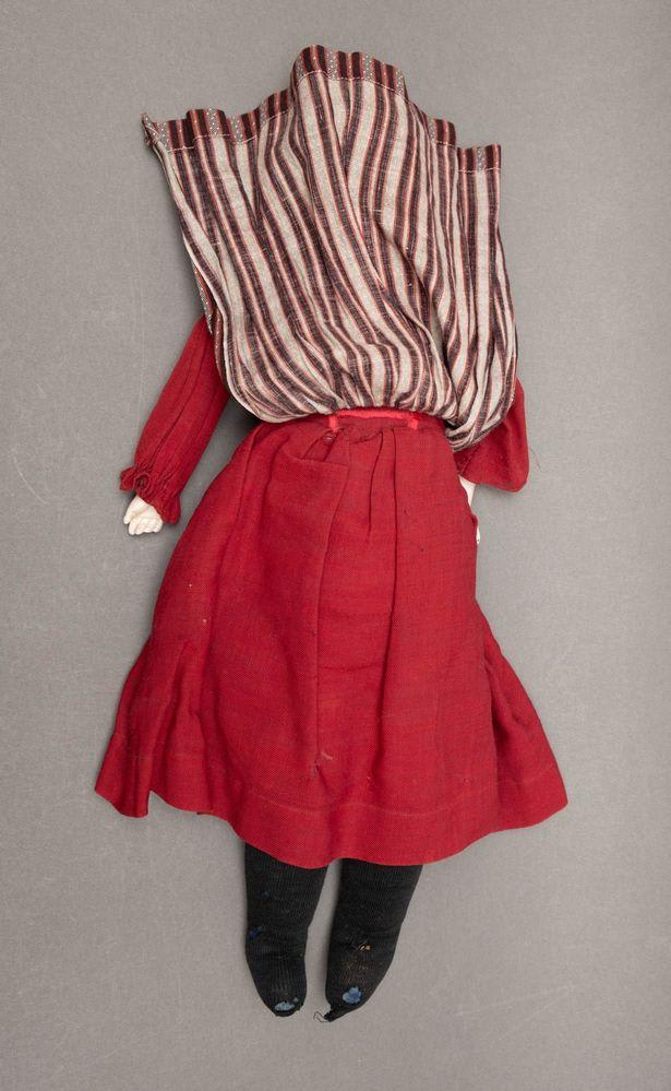 Doll-008.jpg