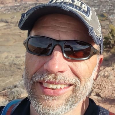 Larry Lutz's avatar.'