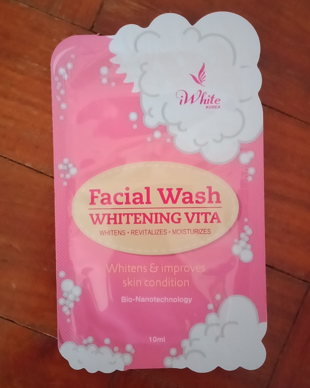 iwhite korea facial wash