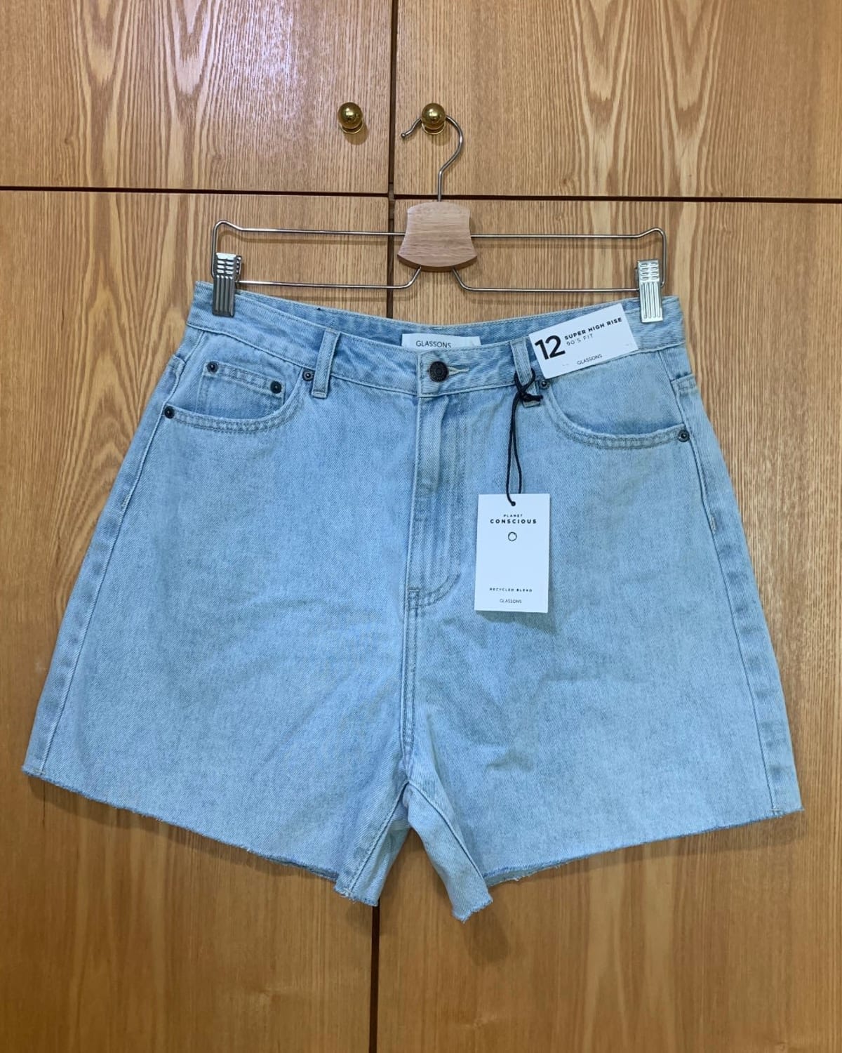 snagged myself a pair of mom shorts from Glassons Australia. shipping