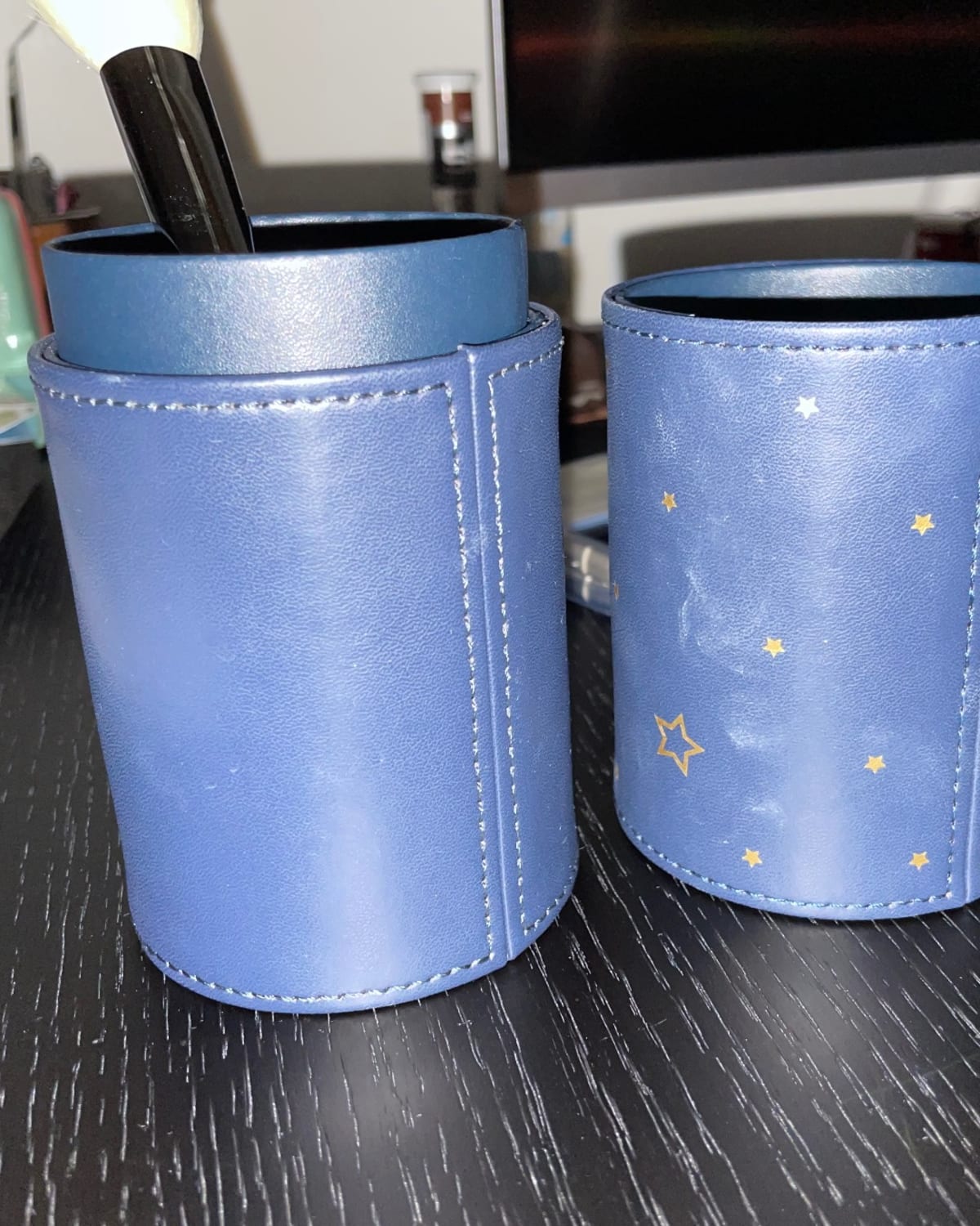 Very good quality, used it to hold makeup brushes