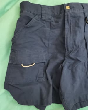 I bought this Columbia PFG shorts. Arrived in 5 days. Good condition.