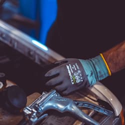 Gloves, Kyroene® Pro -18-Gauge Graphene Liner with Black Polyurethane Palm Coating