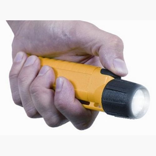4AA eLED® Zoom Front Switch Flashlights