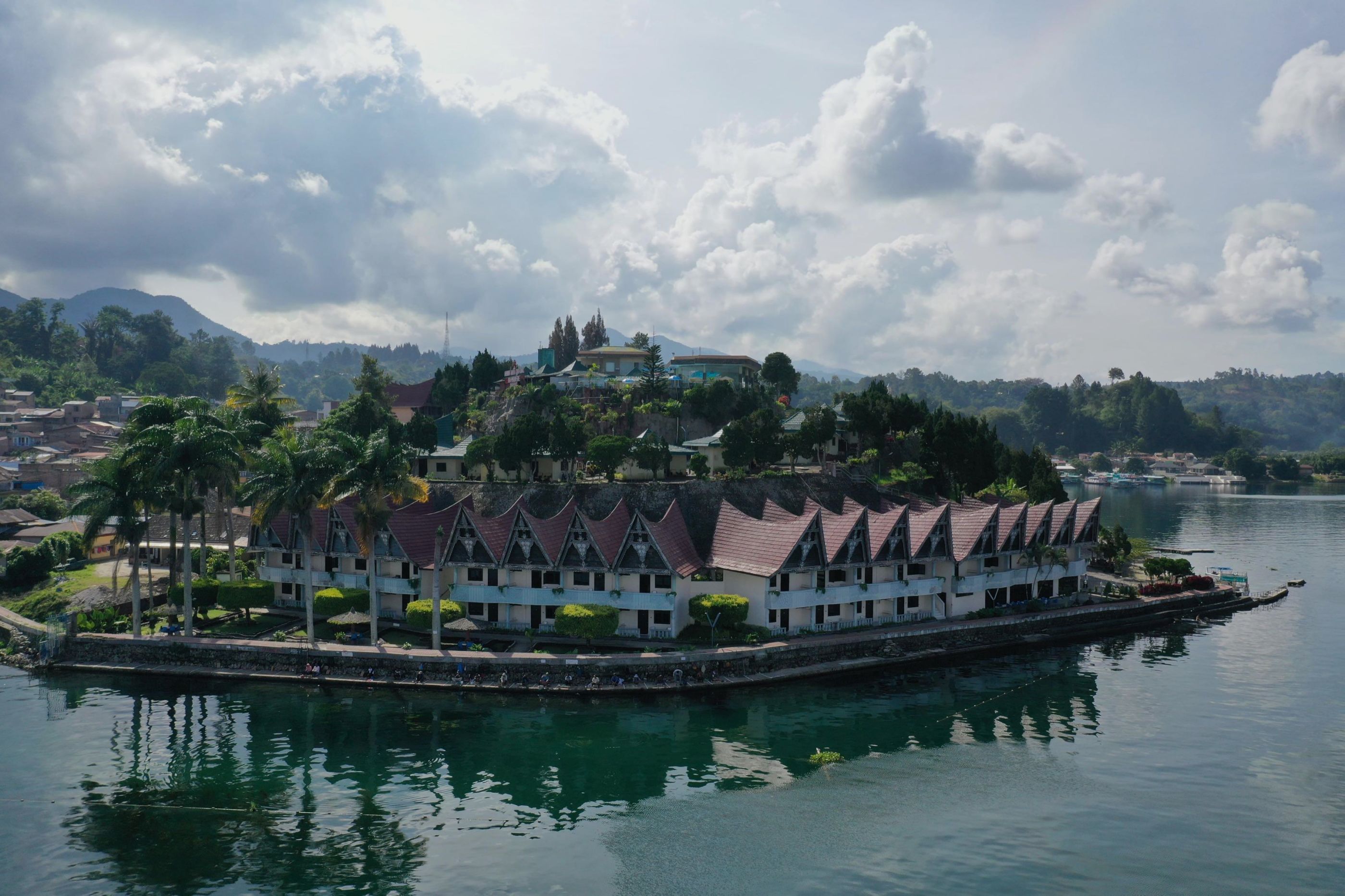 Review Danau Toba International Cottage Di Toba Samosir