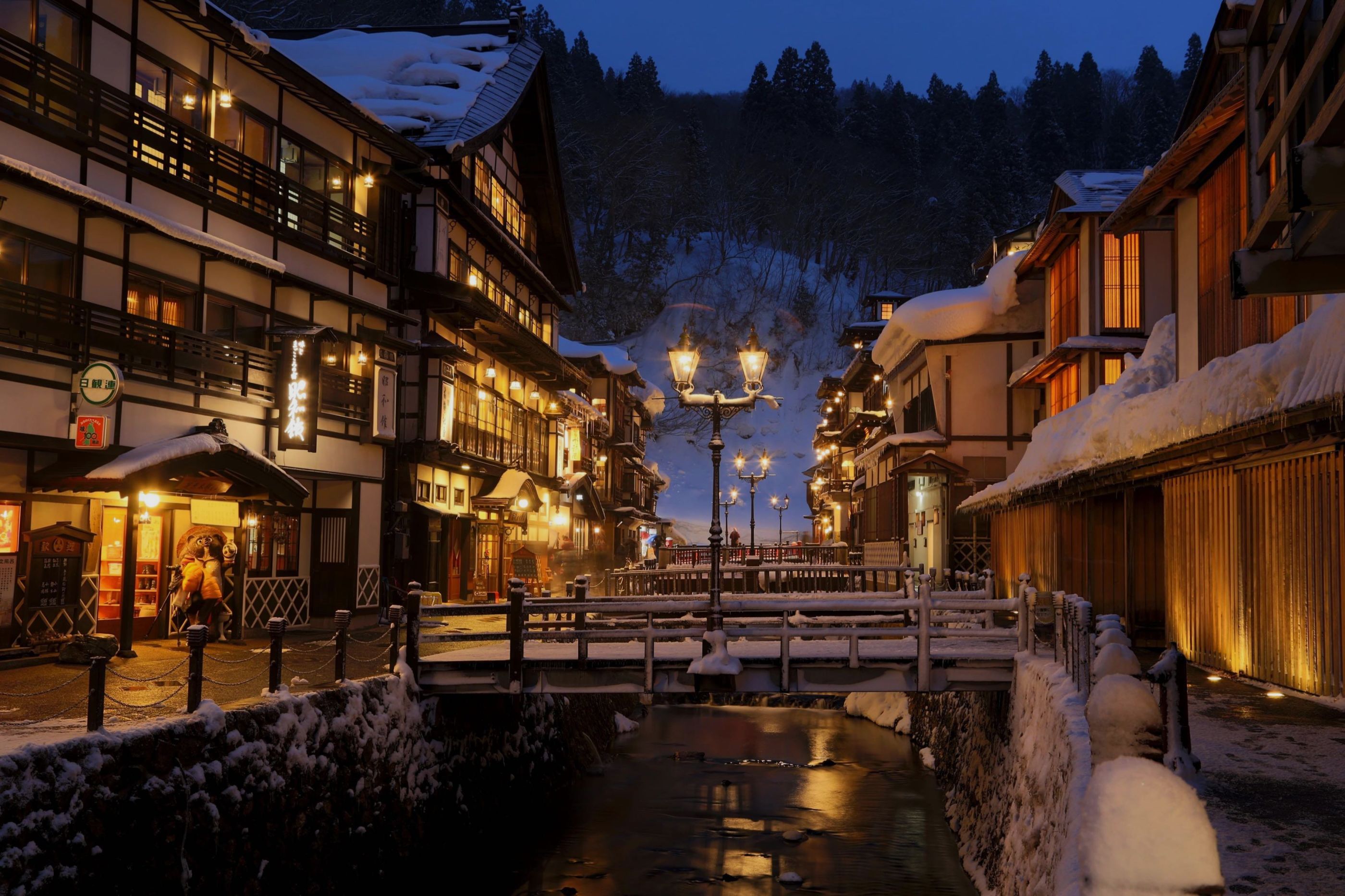 main visual