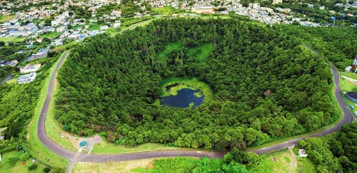 Hire a car and driver in Trou aux Cerfs