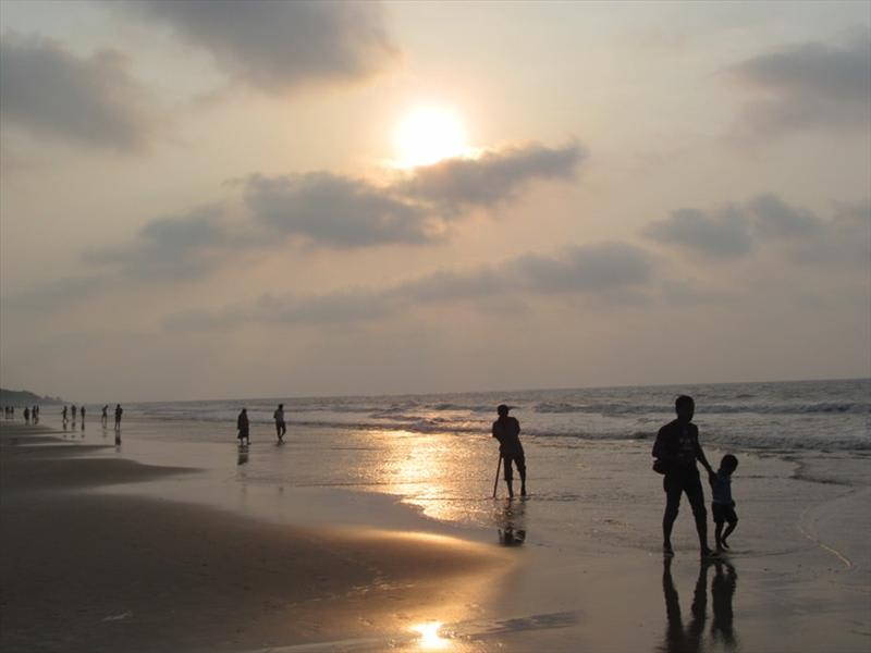 Hire a car and driver in Digha