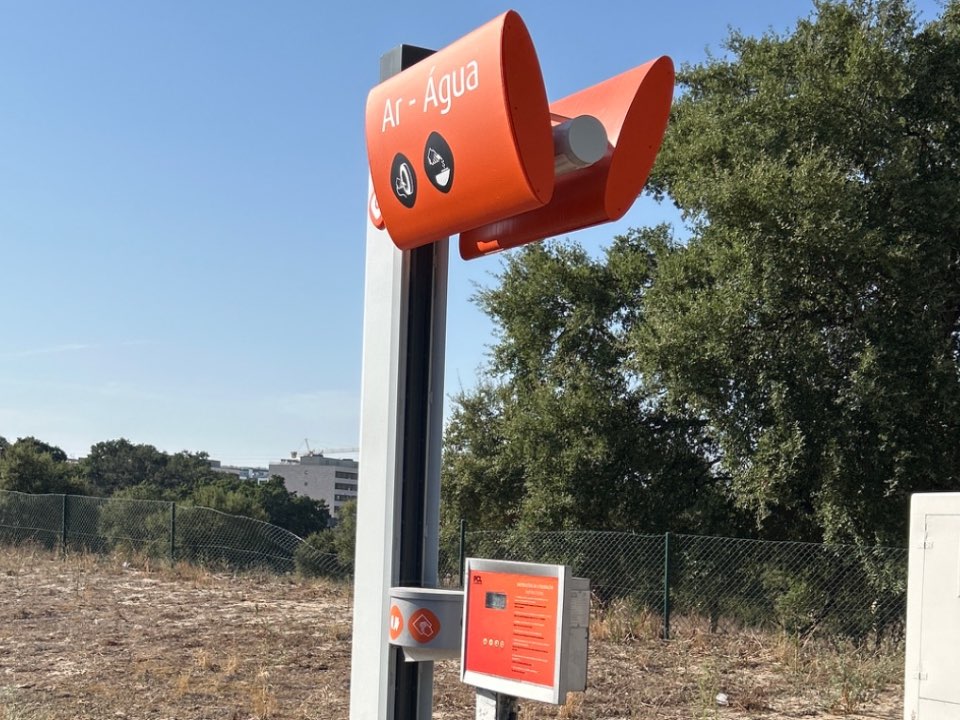Remplir d'eau à la station-service – 1