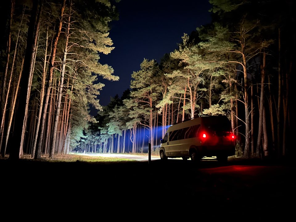 La Grande Bête - Camping-car & Plus (Atelier de camping-cars) – 3