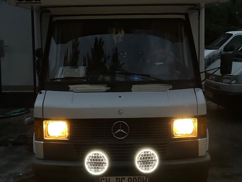 La Grande Bête - Camping-car & Plus (Atelier de camping-cars) – 7