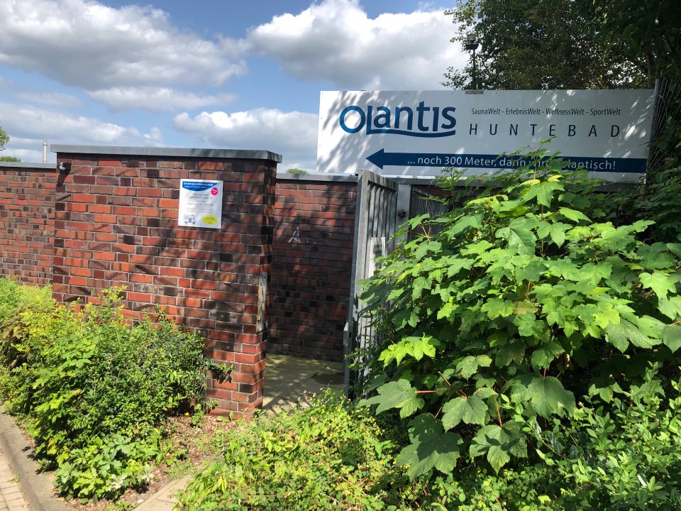 À l'entrée Olantis – 2
