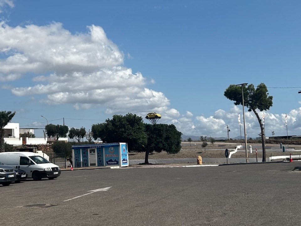 Autobahn Tankstelle – 1