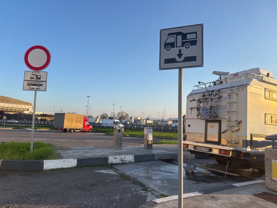 Kostenlose Entsorgungsstation – 1
