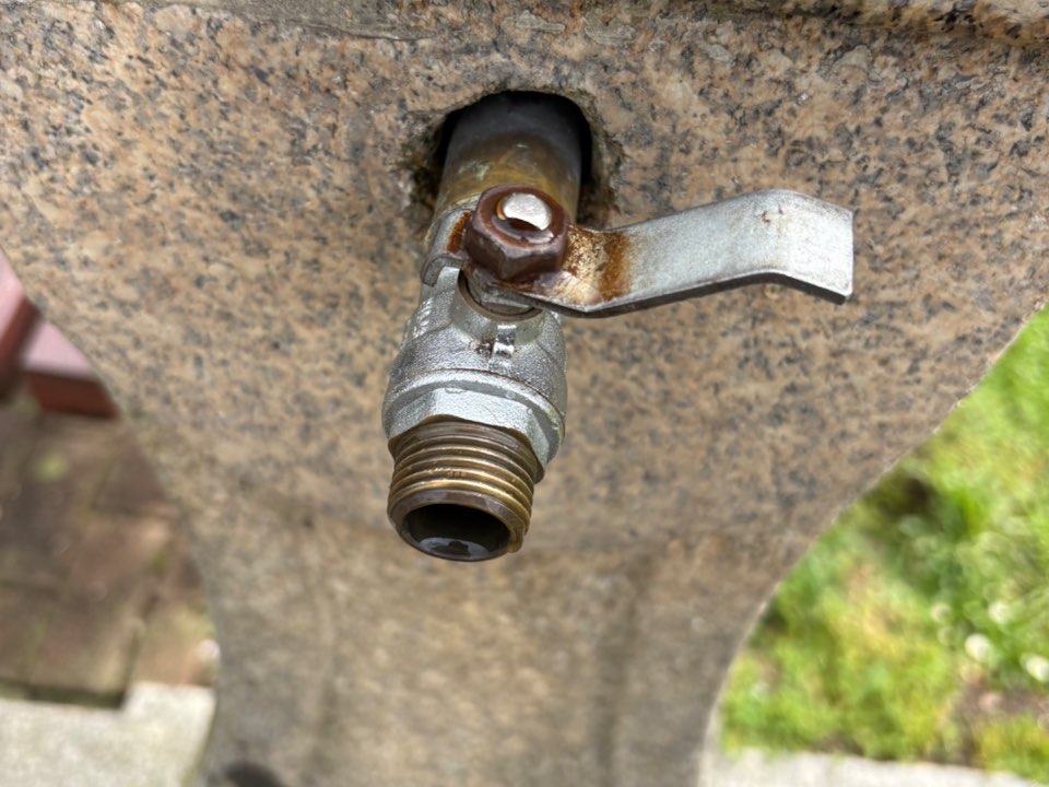 Parking avec eau potabile – 1