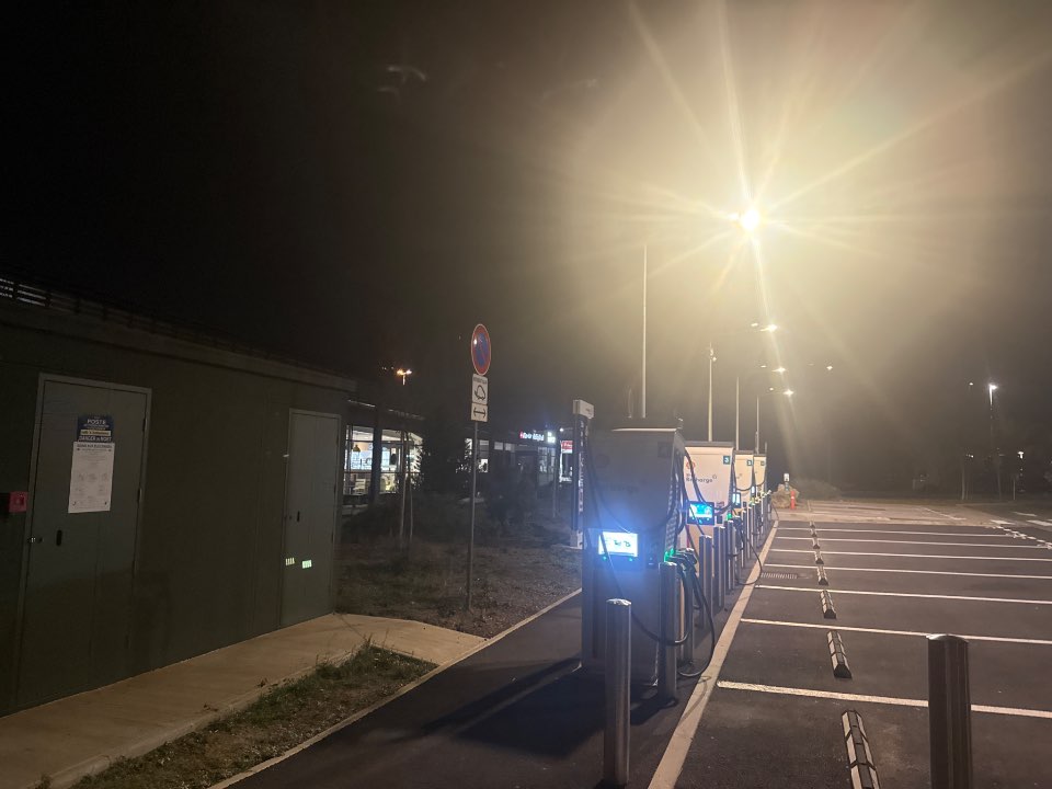 Rastplatz mit Entsorgung – 2